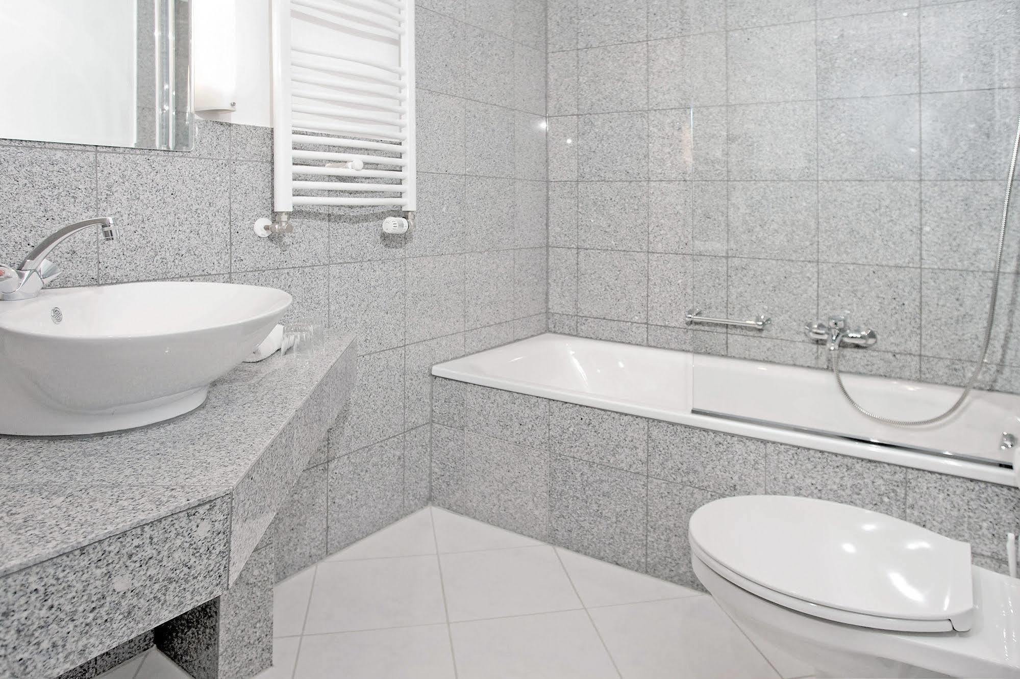 Hotel Astoria Бонн Экстерьер фото