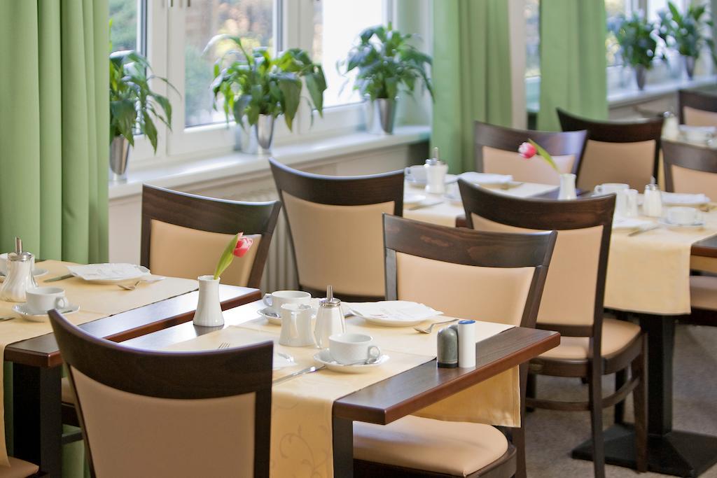 Hotel Astoria Бонн Экстерьер фото